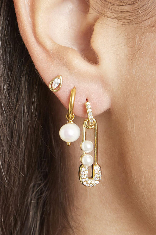 Grey Pearl of the Sea Gold Hoop Earrings - hus & co.