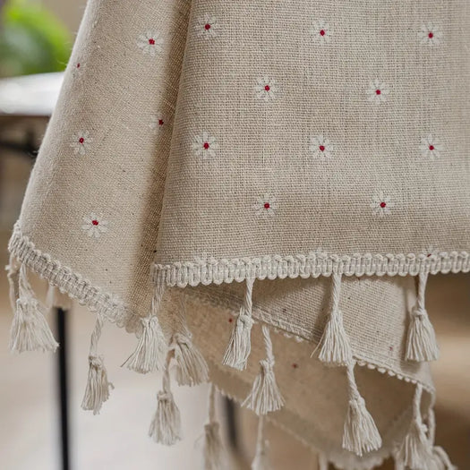 Farmhouse Linen Chrysanthemum Tablecloth - HUS & CO.